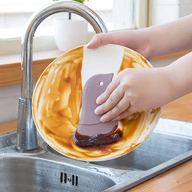 Multifunctional Penguin Oil Scraper – The Cutest Way to Clean